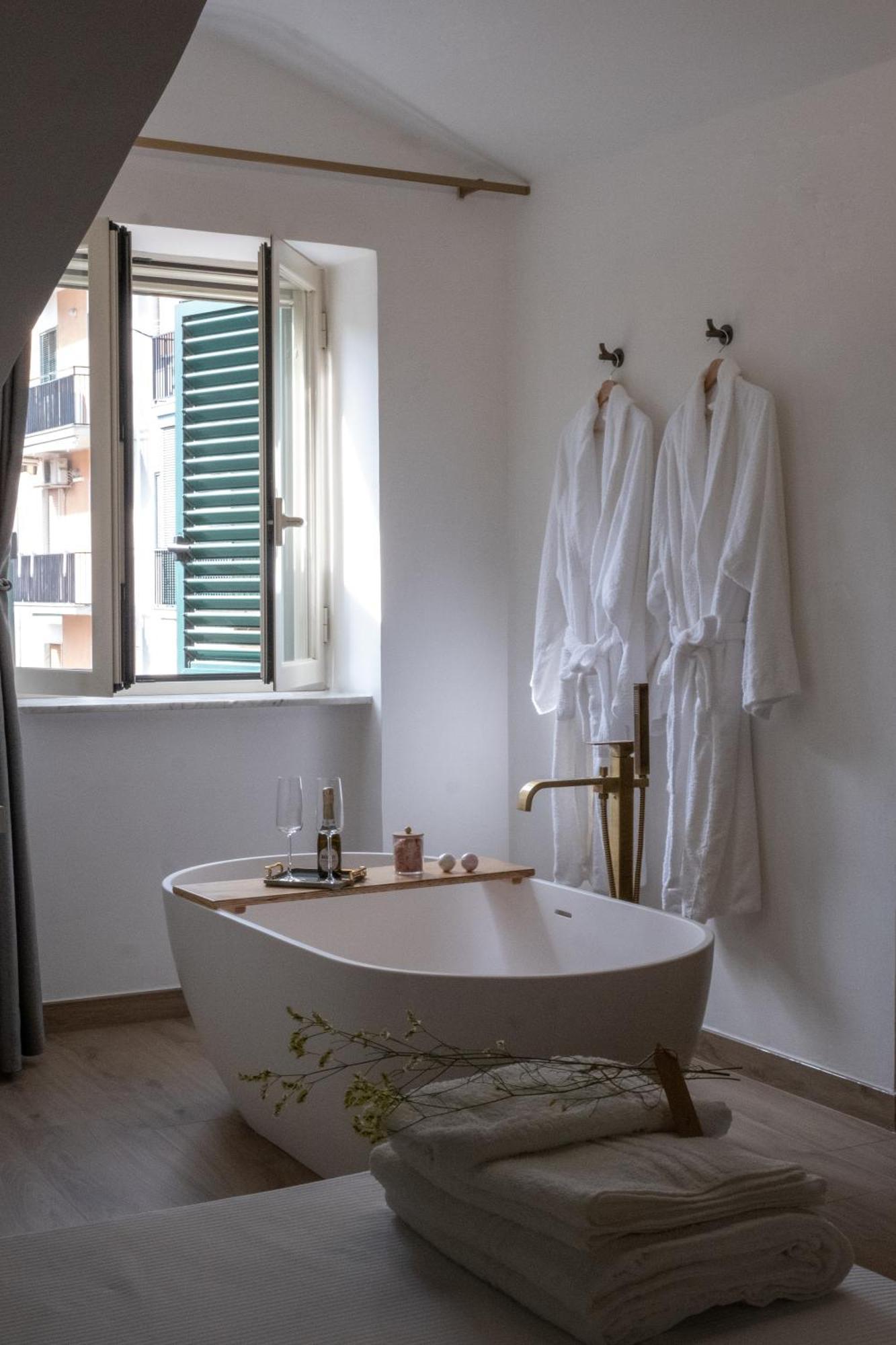 Coraline Deluxe Rooms Castellammare di Stabia Extérieur photo
