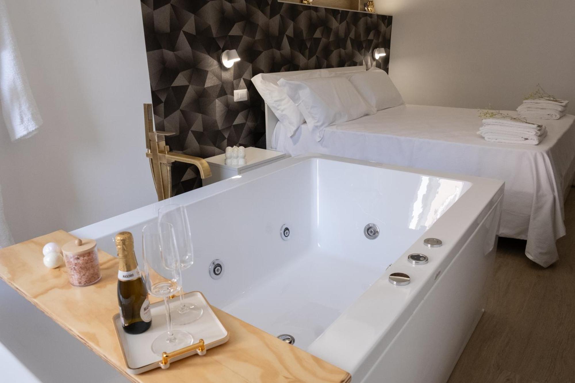 Coraline Deluxe Rooms Castellammare di Stabia Extérieur photo