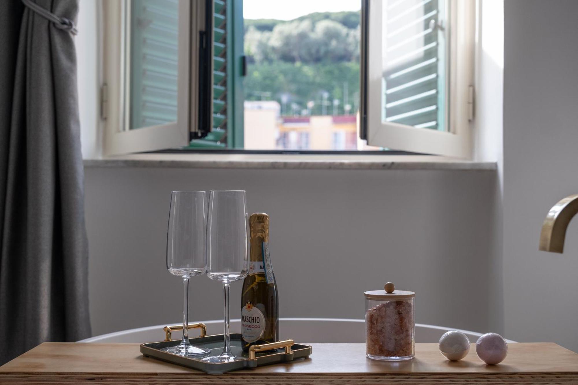 Coraline Deluxe Rooms Castellammare di Stabia Extérieur photo
