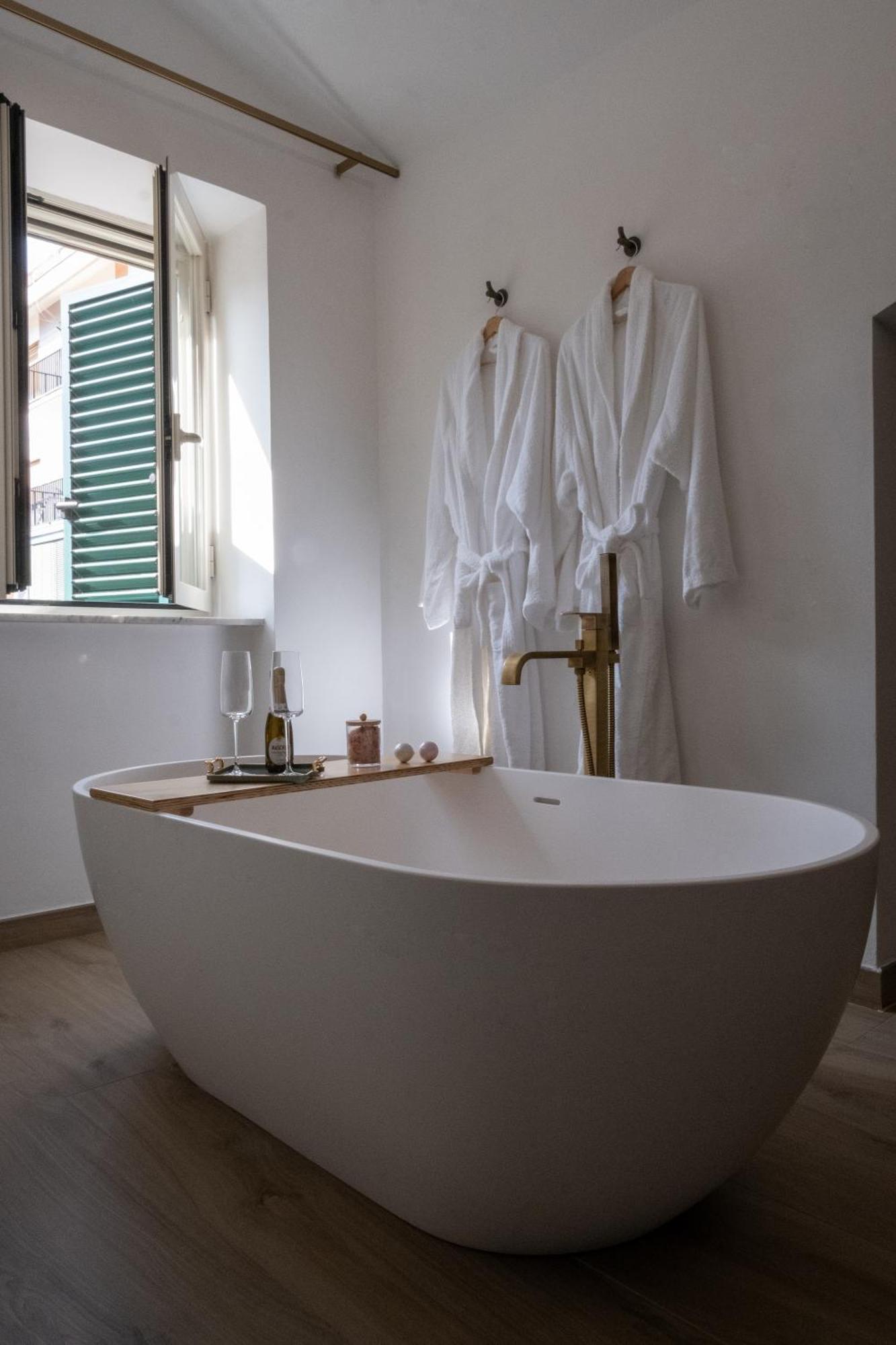 Coraline Deluxe Rooms Castellammare di Stabia Extérieur photo